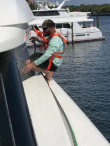 yacht cleaning and detailing services